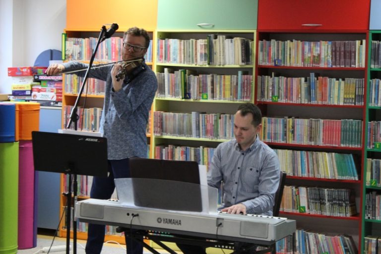 PODRÓŻ MUZYCZNA OD TANGA DO ROCKA