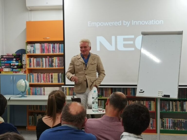 SPOTKANIE AUTORSKIE Z JAROSŁAWEM KRETEM