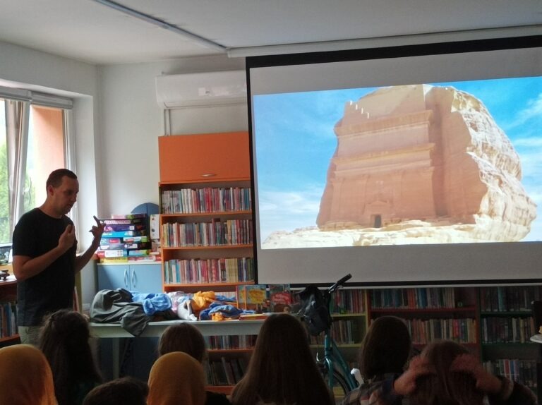 WARSZTATY EDUKACYJNE Z PANEM DOMINIKIEM WIECZORKIEWICZEM