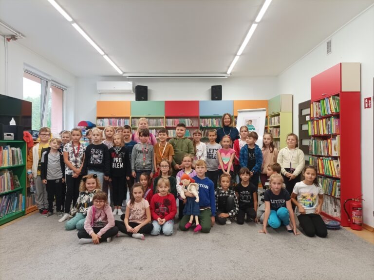 SPOTKANIE AUTORSKIE Z ELIZĄ PIOTROWSKĄ