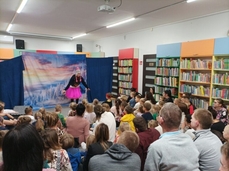 TEATRZYK W BIBLIOTECE