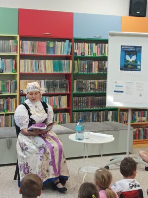 CAŁA POLSKA CZYTA DZIECIOM